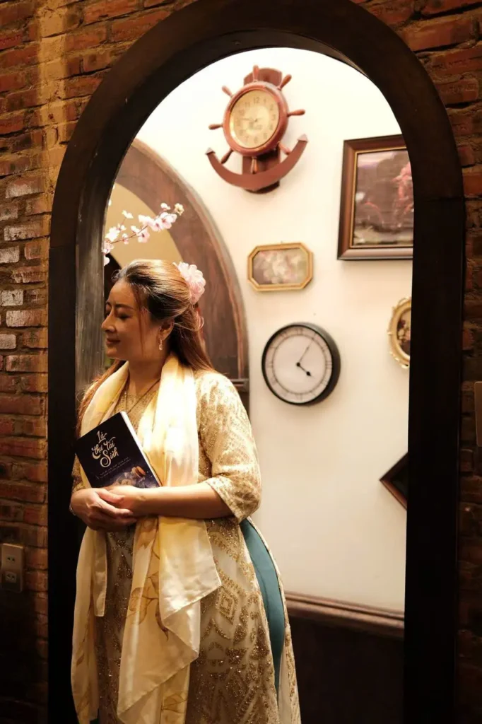 sach-la-thu-tai-sinh-6