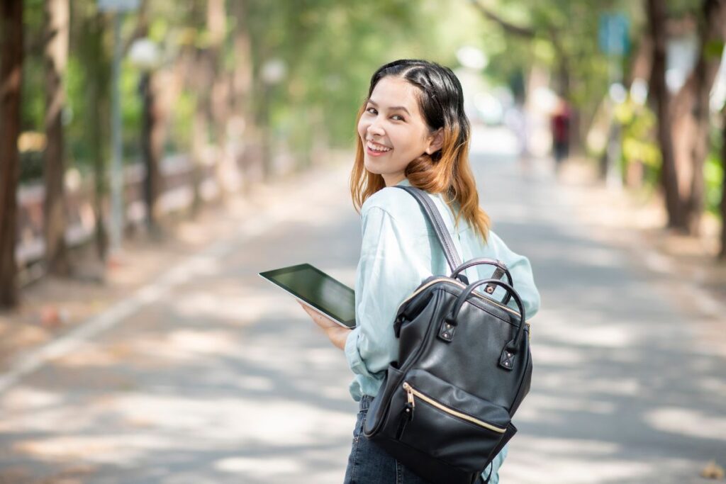 Khai vấn tìm lại lẽ sống và đam mê: Hành trình tìm về con người thật của bạn